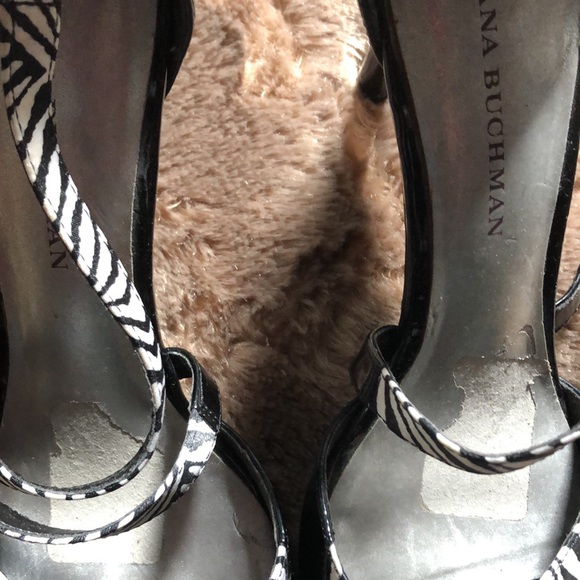 2 for $15. Dana Bachman size 9 - Picture 6 of 7